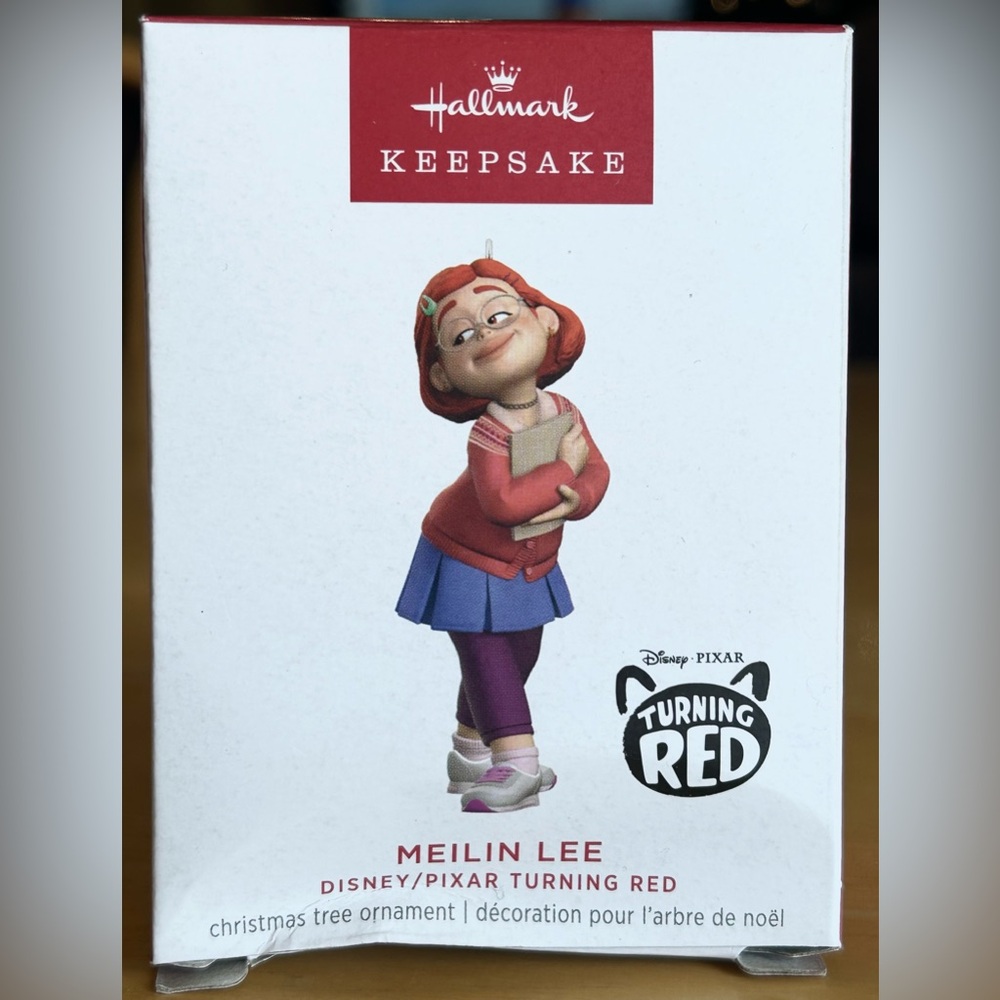 🥉2023 Meilin Lee, Disney/Pixar Turning Red 2023 HALLMARK DISNEY ORNAMENT 1.1”x3”